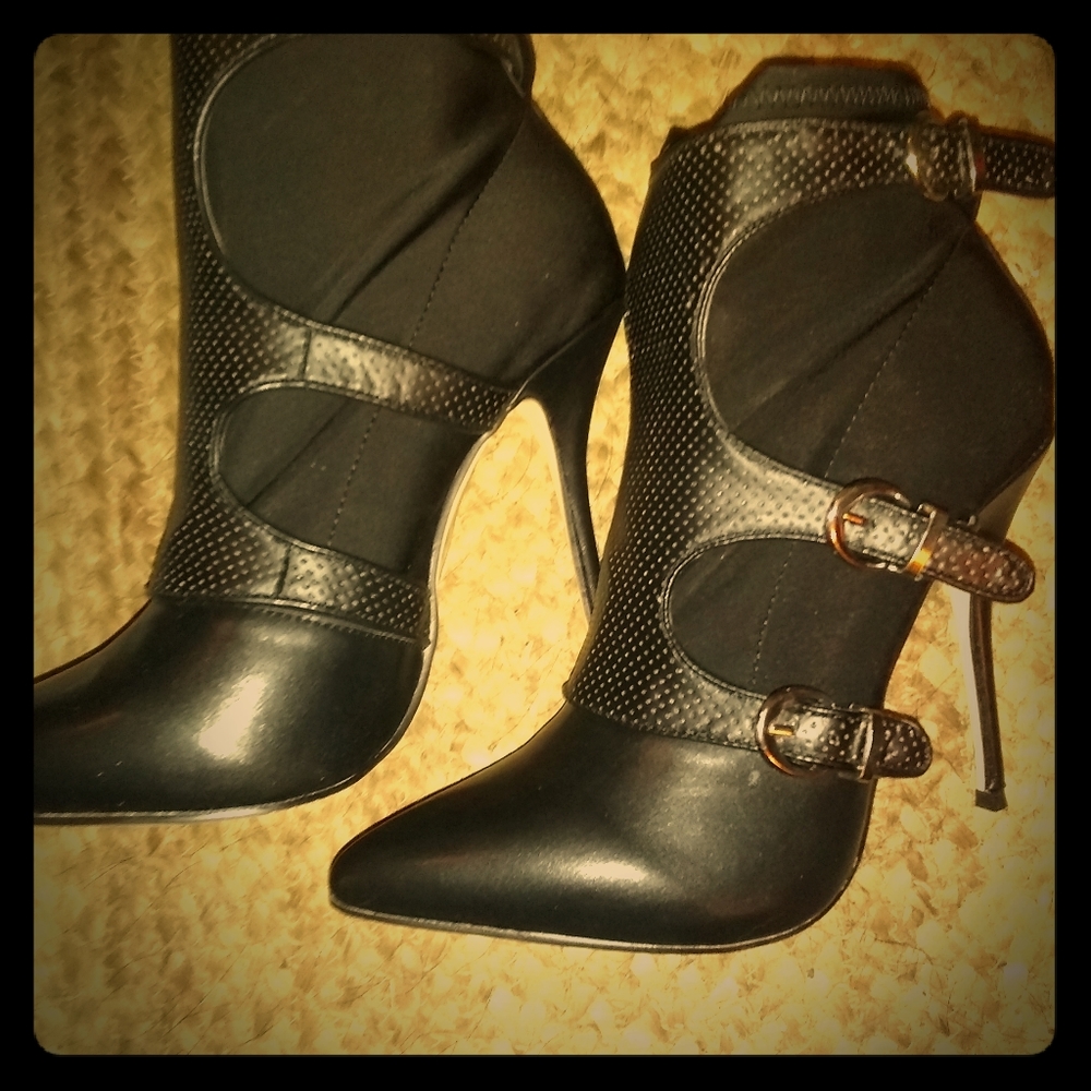 Paper Fox ankle boots 9